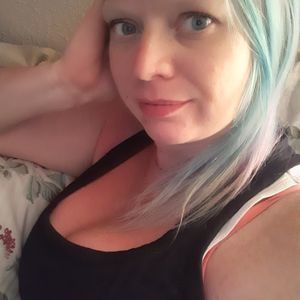 Meet your Posher, Mae